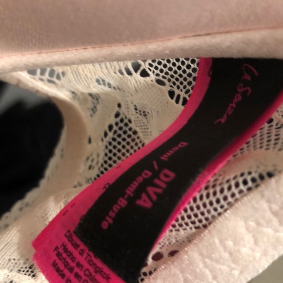 Too small - Picture 3 of 3